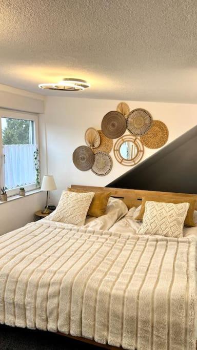 Boho Apartment Mit Aussicht Auf Gartenoase Naehe Duesseldorf Krefeld Luaran gambar